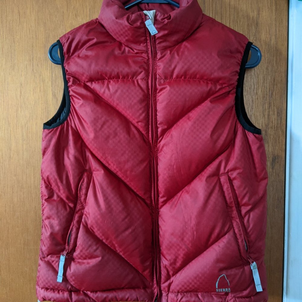 Red Sierra Designs Down Vest, WS